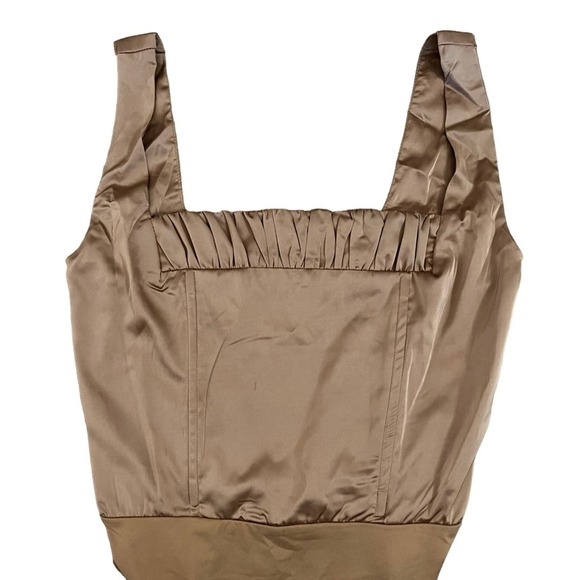 Princess Polly Nude Taupe New Bodysuit With Shirred Square Neckline Boning sz 6 - Picture 3 of 9